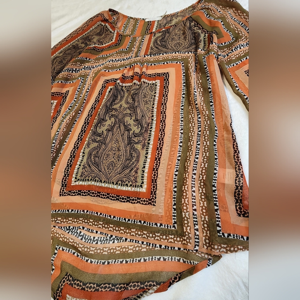 Blu Pepper‎ Sheer Paisley and Animal Print Blouse, EUC, Size Large